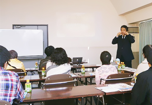 当院の顎関節症治療は、顎を治しながら 全身姿勢・体の歪みも改善！